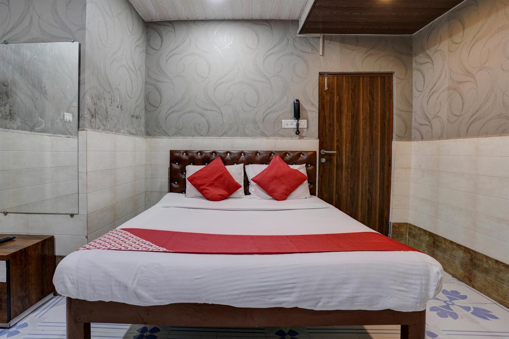 Hotel O Sapna Residency Mumbai Bagian luar foto