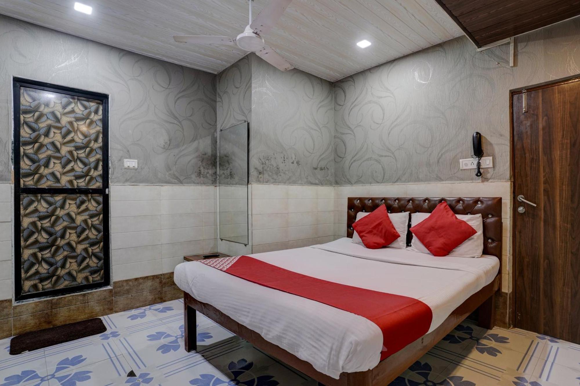 Hotel O Sapna Residency Mumbai Bagian luar foto