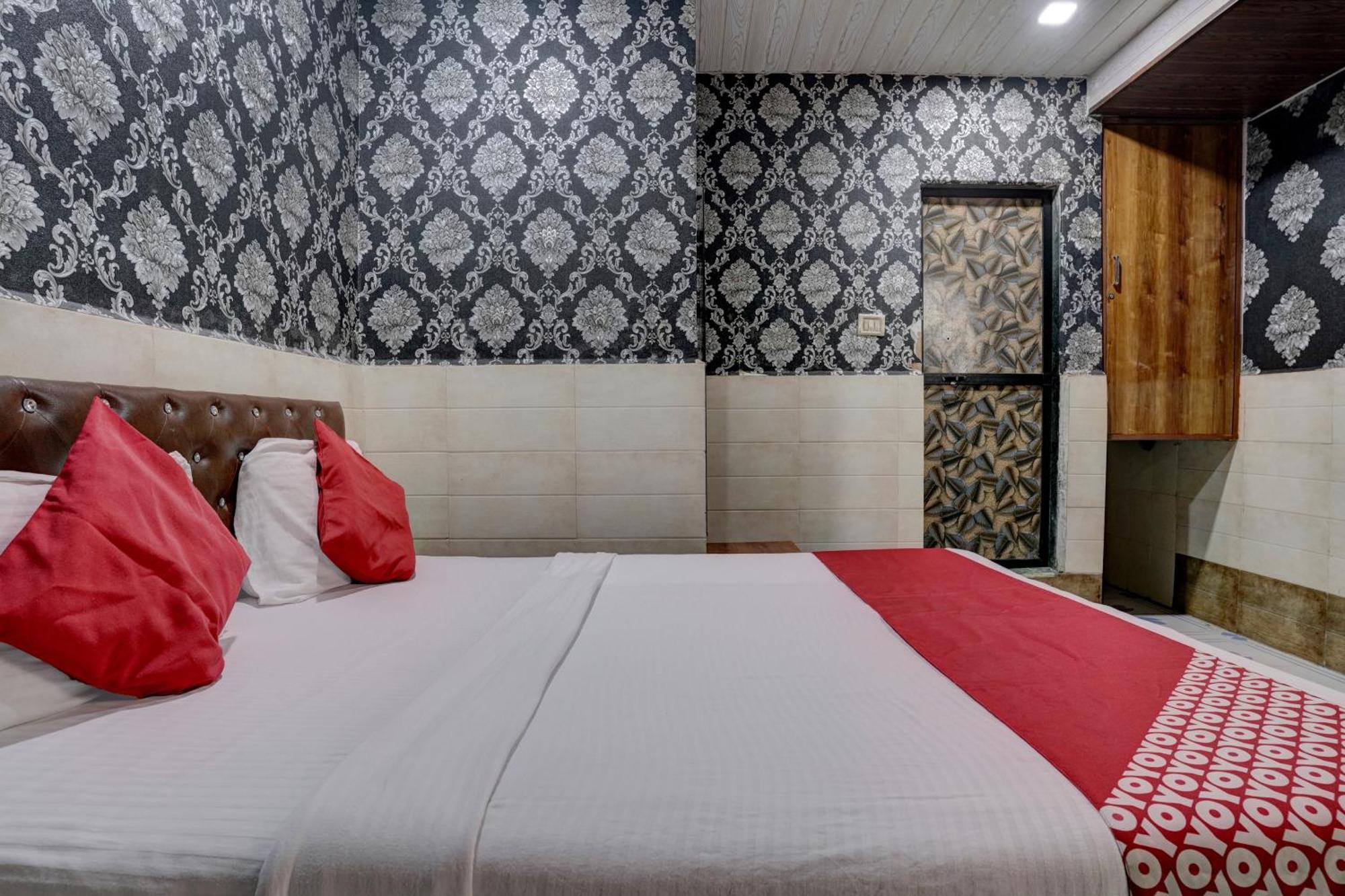 Hotel O Sapna Residency Mumbai Bagian luar foto